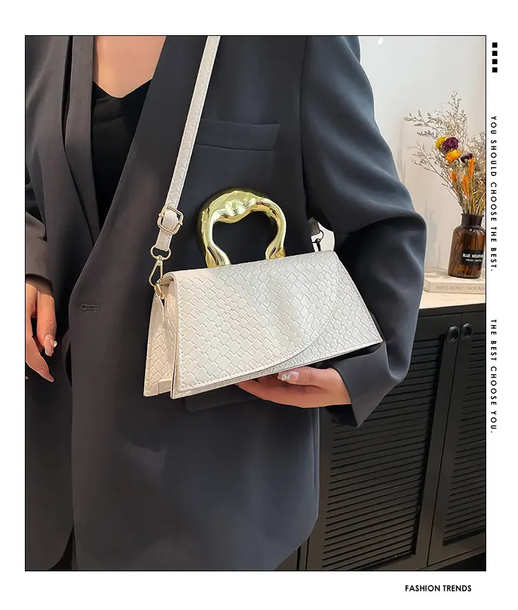 Irregular Woven Shoulder Bag 2024 Western Style — feature 2