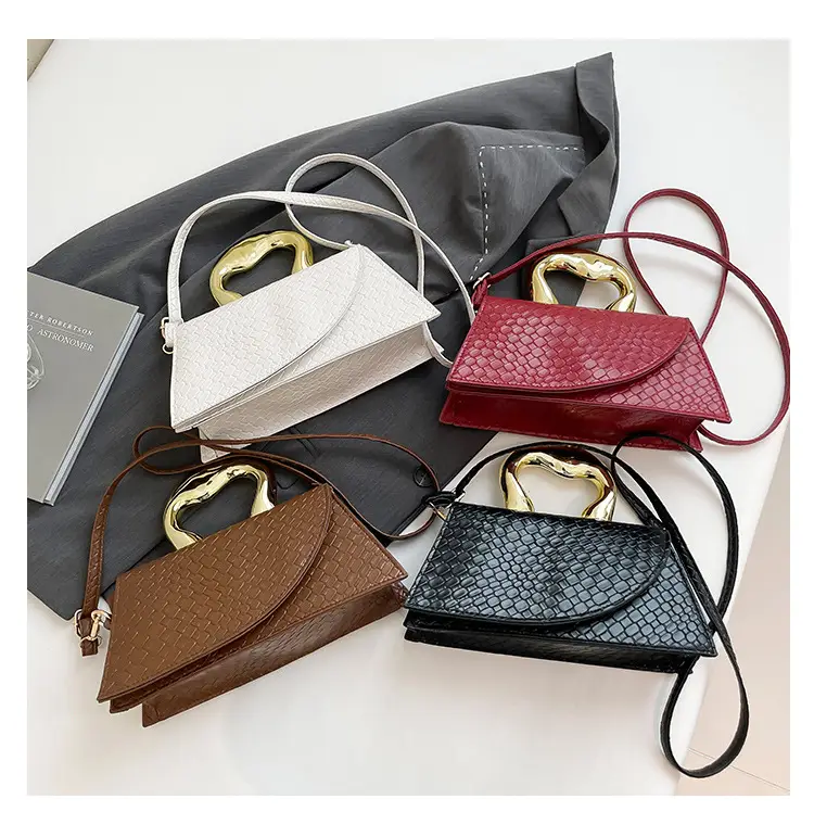 Irregular Woven Shoulder Bag 2024 Western Style — feature 9