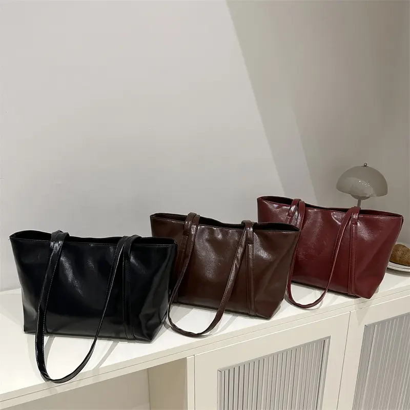 Women's Red Leather Shoulder Bag Large Capacity - Image 7