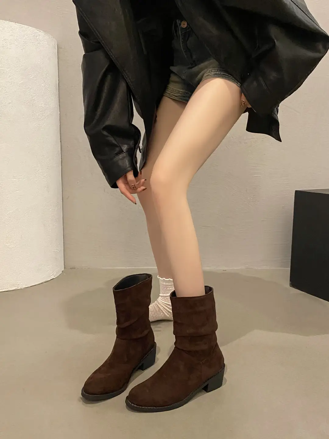 Pointed Korean Style Milk Tea apricot Boots Autumn Winter and Summer Women's New Short Boots Western Cowboy Boots Heap Boots Heap Boots