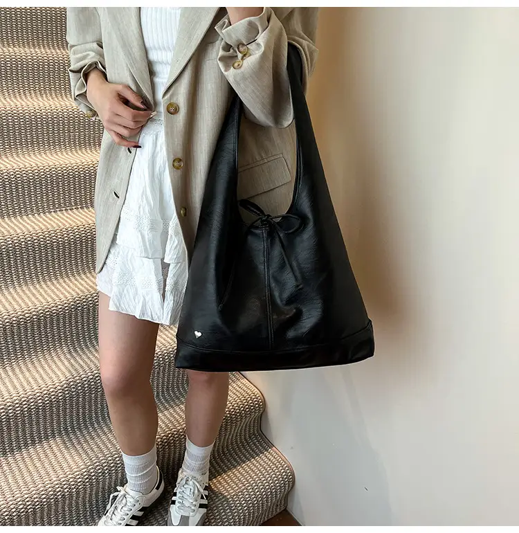 Light Blue Lazy Wind Women's Shoulder Tote Bag — feature 18