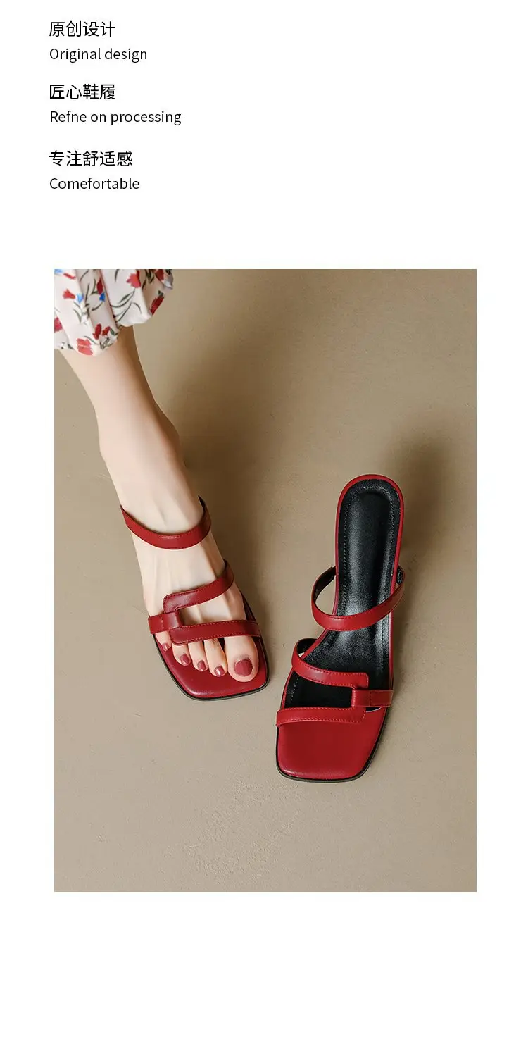 Vintage Red Chunky Heel Sandals for Women 2025 — feature 3