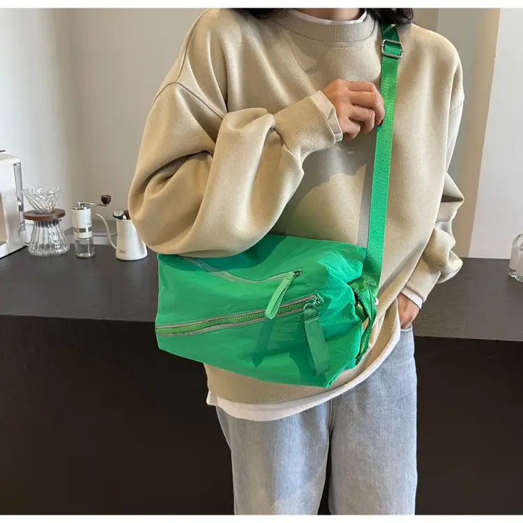 Women's Crossbody Bags 2025 Solid Color Hand Carrying — feature 40