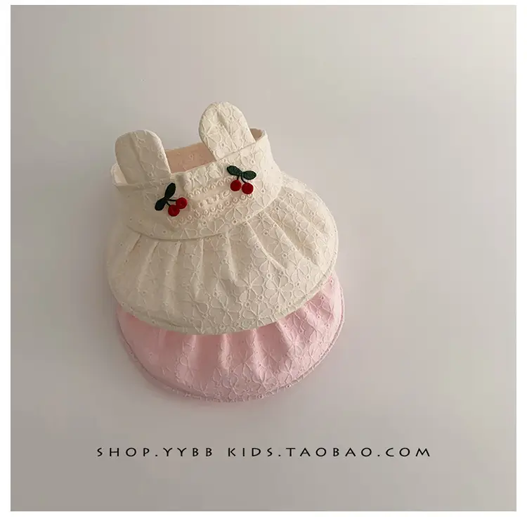 Baby Sun Hat with Sweet Duck Tongue & Lace Trim — feature 2