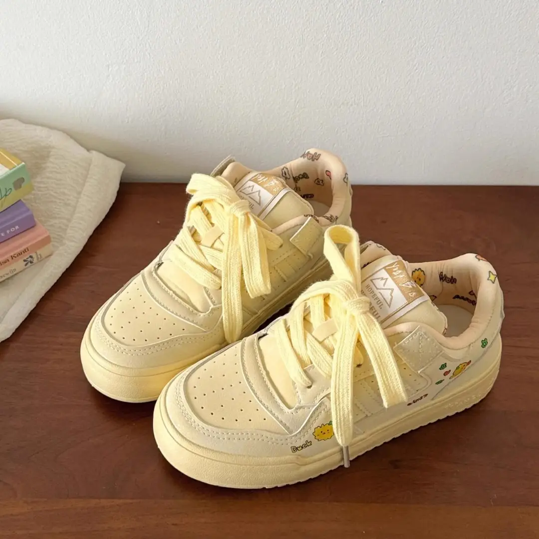 Academy Style Cute Printed Yellow Shoes Women's 2025 Spring New Ins Niche All-match Casual Board Shoes Bread Shoes - Image 3