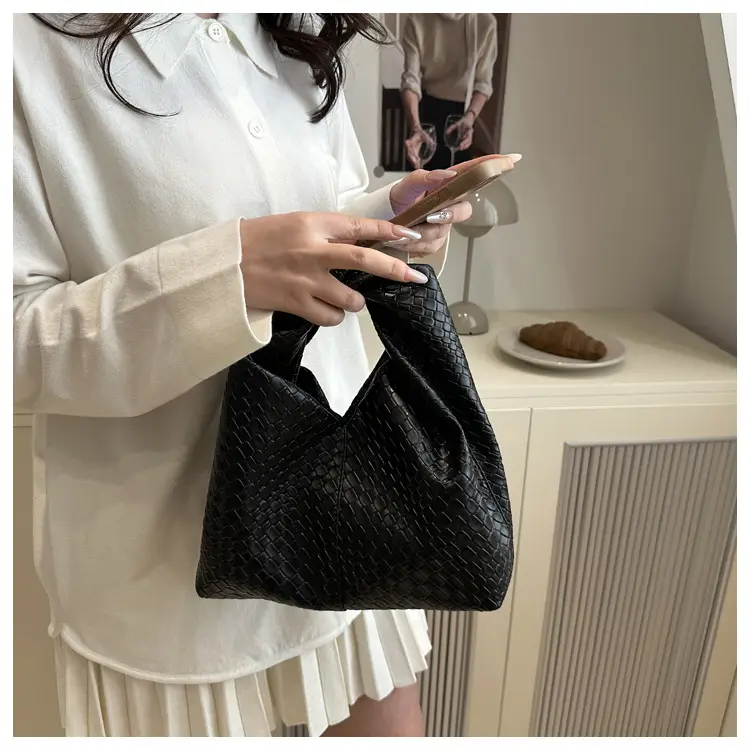 White Quilted Women's Commute Bag — feature 14