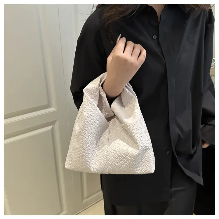 White Quilted Women's Commute Bag — feature 18