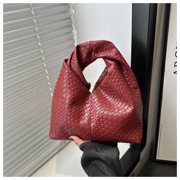 White Quilted Women's Commute Bag — feature 20