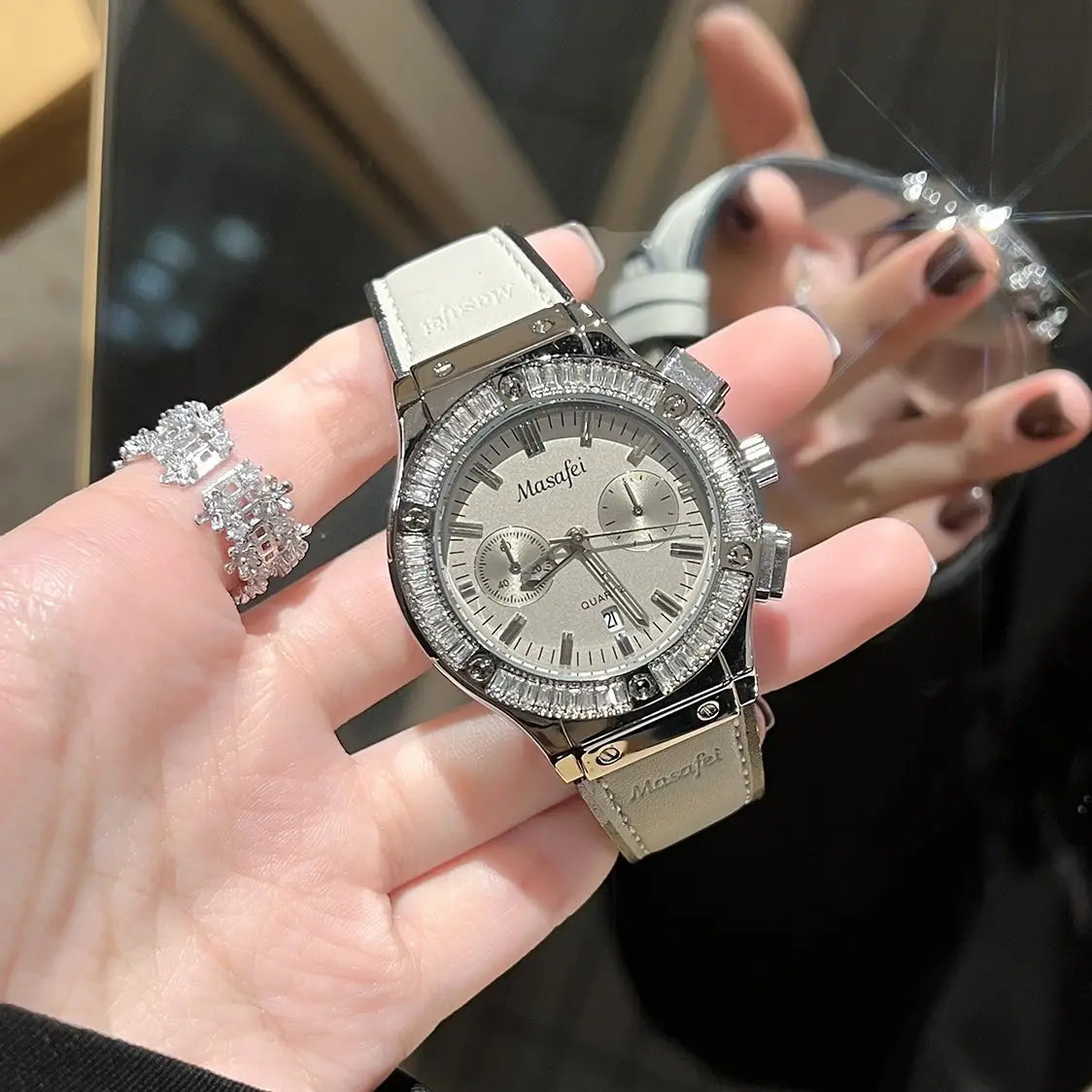 Luxury Women's Royal Oak Watch with Crystal Band