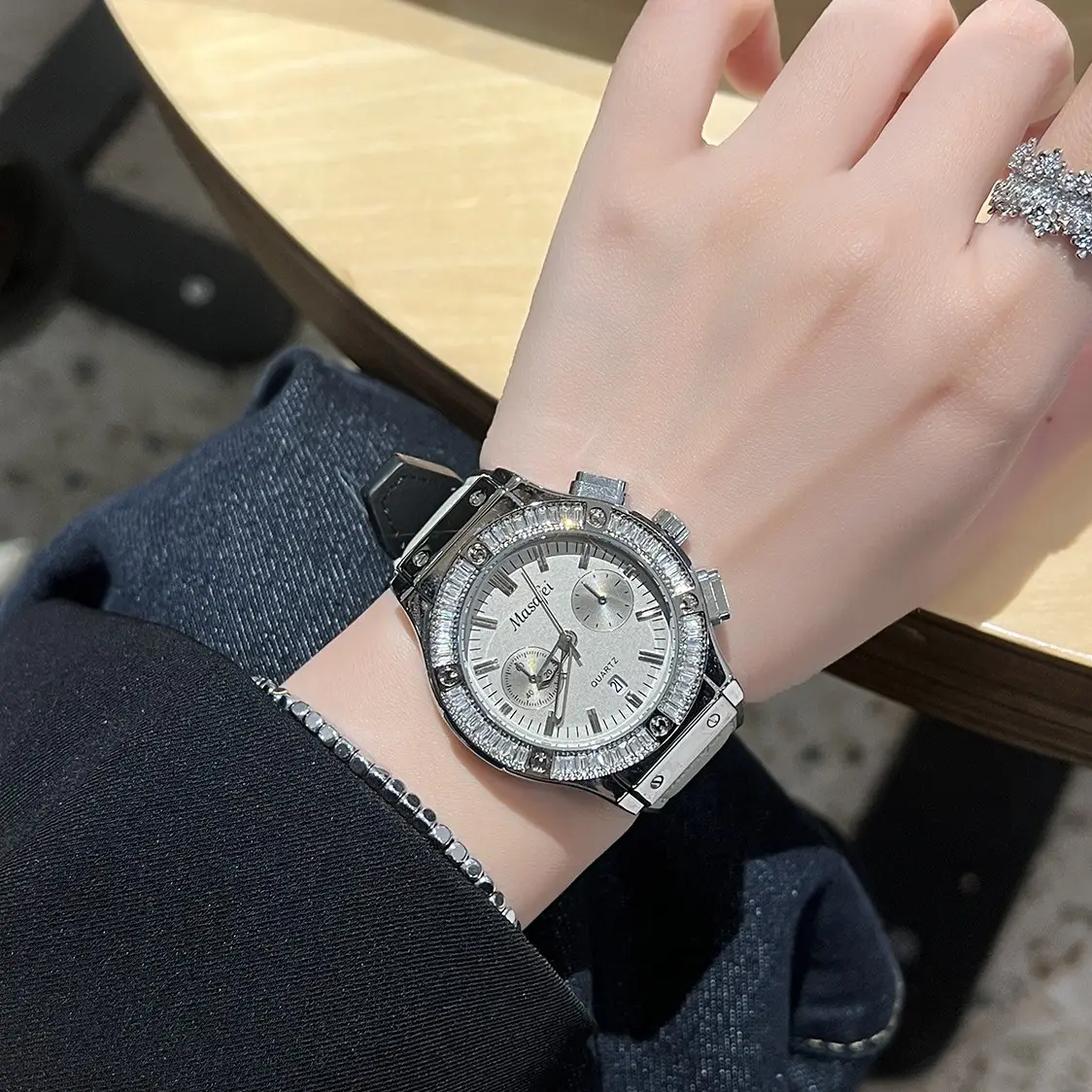 Luxury Women's Royal Oak Watch with Crystal Band
