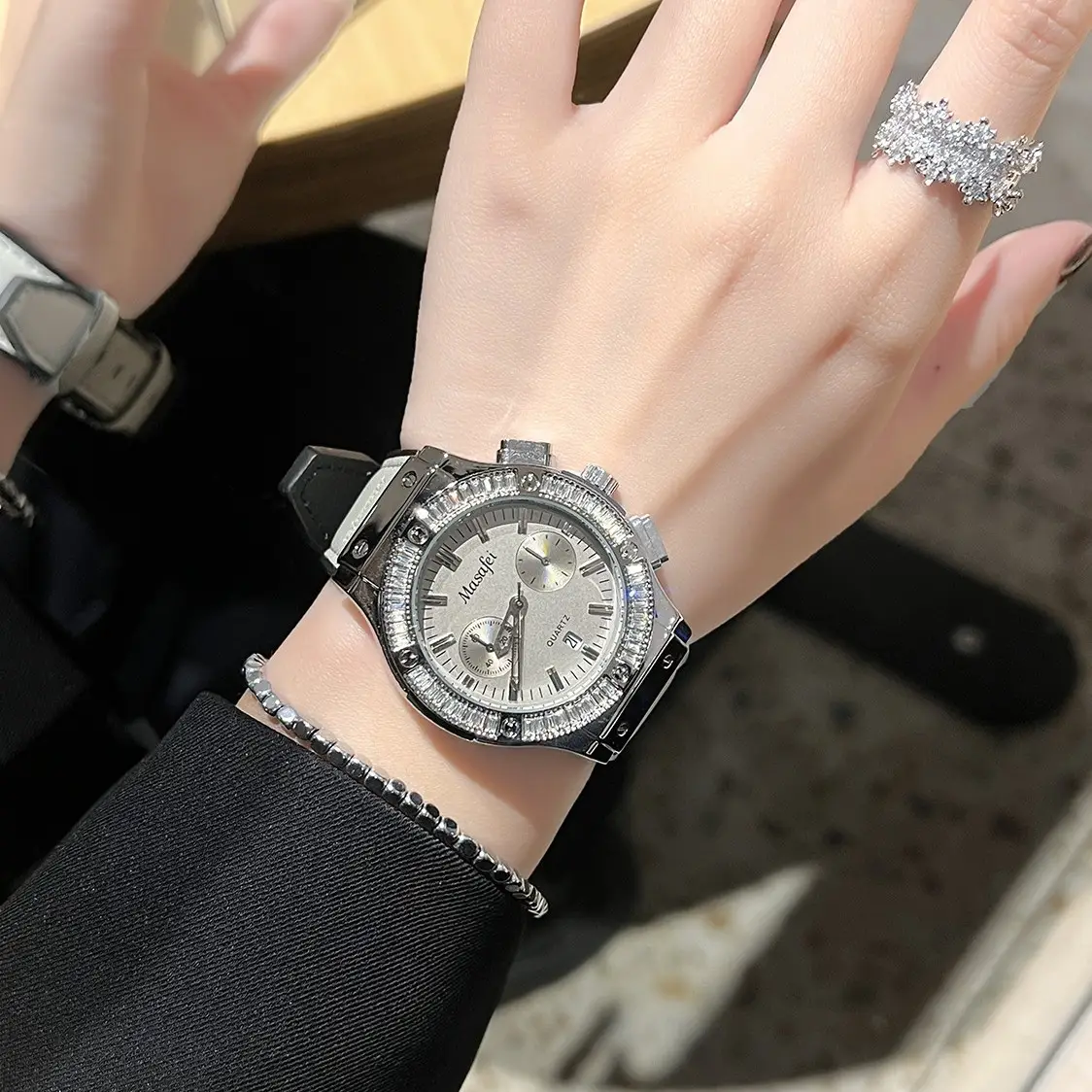 Luxury Women's Royal Oak Watch with Crystal Band