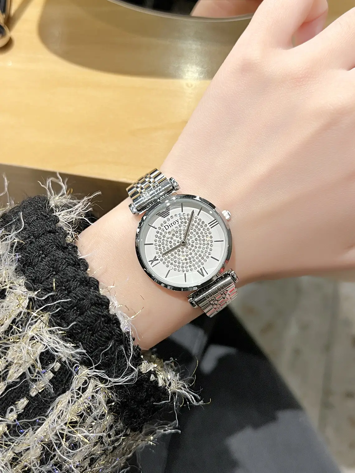 Women's Diamond Stainless Steel Quartz Watch — feature 6
