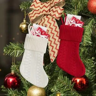 Cross-Country Knitted Christmas Wine Bottle Covers Red White Belt Belt Decor — feature 16