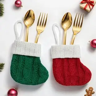 Cross-Country Knitted Christmas Wine Bottle Covers Red White Belt Belt Decor — feature 17