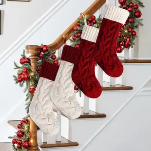 Cross-Country Knitted Christmas Wine Bottle Covers Red White Belt Belt Decor — feature 21