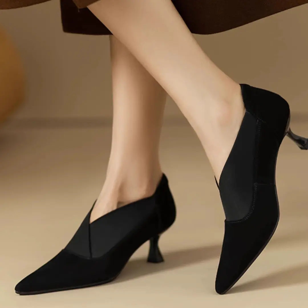 Elegant Commuter Ankle Boots with V-Cut Thin Heels, Fashionable High Heels, 2026 French-Style Pointed Toe Versatile Women's Shoes, New Spring and Autumn Models - Image 6