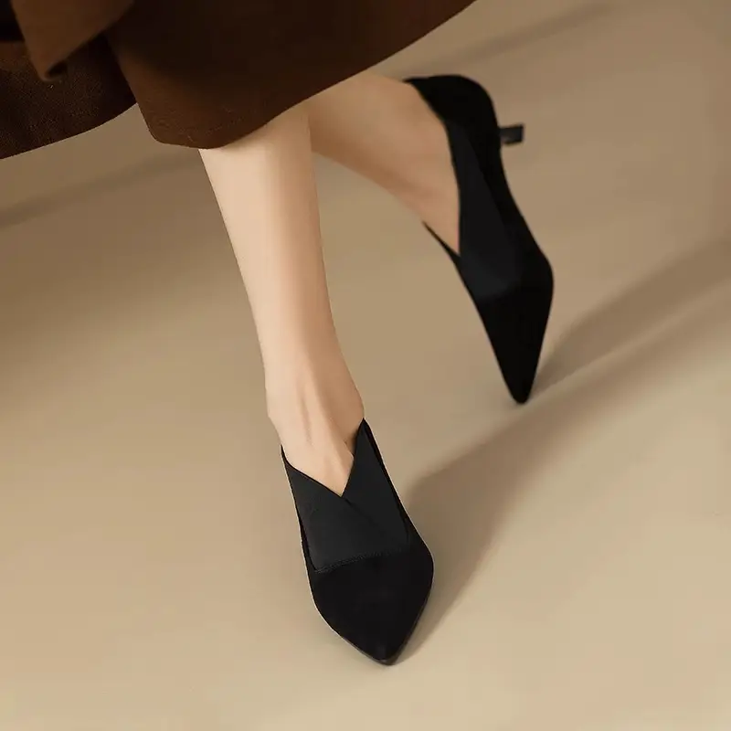 Elegant Commuter Ankle Boots with V-Cut Thin Heels, Fashionable High Heels, 2026 French-Style Pointed Toe Versatile Women's Shoes, New Spring and Autumn Models — feature 10