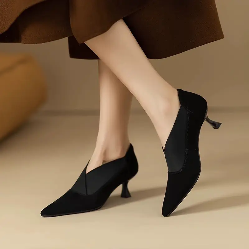 Elegant Commuter Ankle Boots with V-Cut Thin Heels, Fashionable High Heels, 2026 French-Style Pointed Toe Versatile Women's Shoes, New Spring and Autumn Models — feature 11