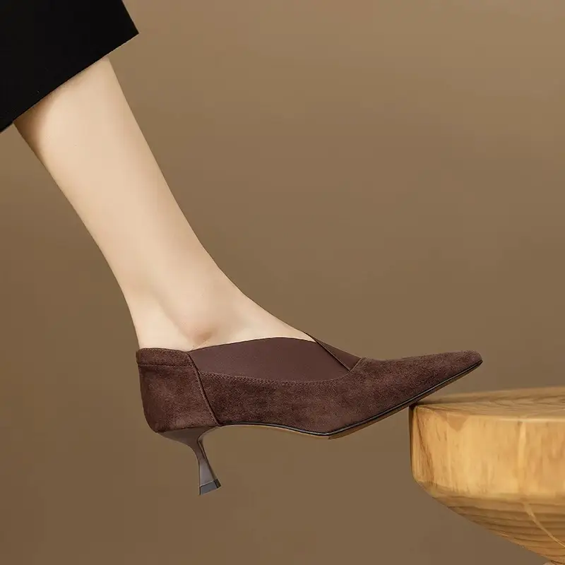 Elegant Commuter Ankle Boots with V-Cut Thin Heels, Fashionable High Heels, 2026 French-Style Pointed Toe Versatile Women's Shoes, New Spring and Autumn Models — feature 5