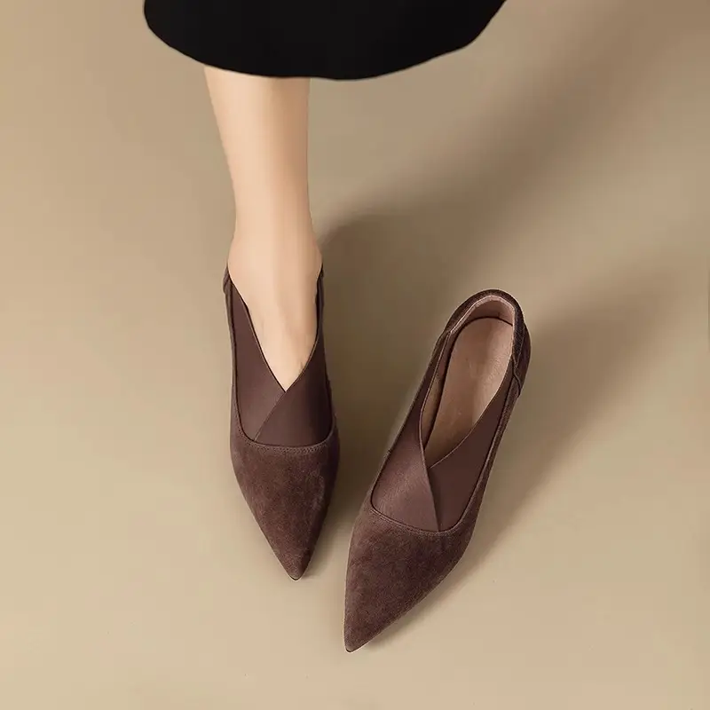 Elegant Commuter Ankle Boots with V-Cut Thin Heels, Fashionable High Heels, 2026 French-Style Pointed Toe Versatile Women's Shoes, New Spring and Autumn Models — feature 6