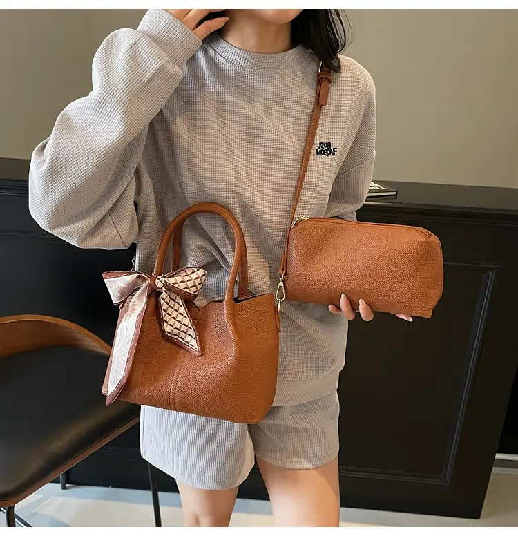 Women's Crossbody Shoulder Bag Beige Soft Leather 2025 — feature 17