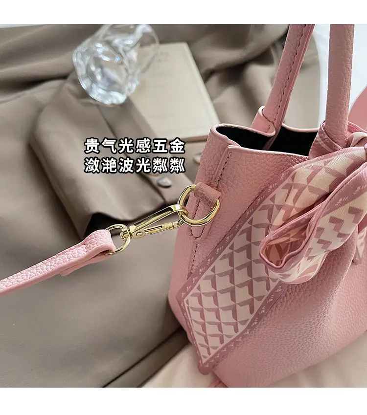 Women's Crossbody Shoulder Bag Beige Soft Leather 2025 — feature 5