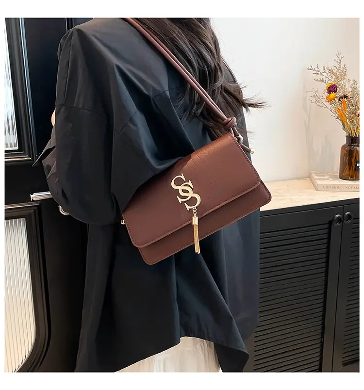 New Fashion Trendy Shoulder Bag Women 2025 — feature 11