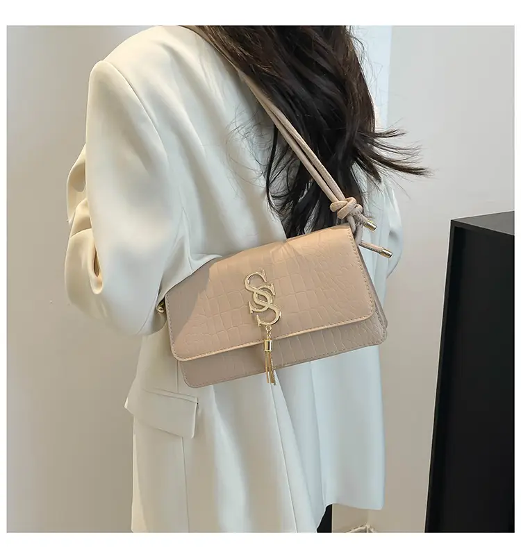 New Fashion Trendy Shoulder Bag Women 2025 — feature 14