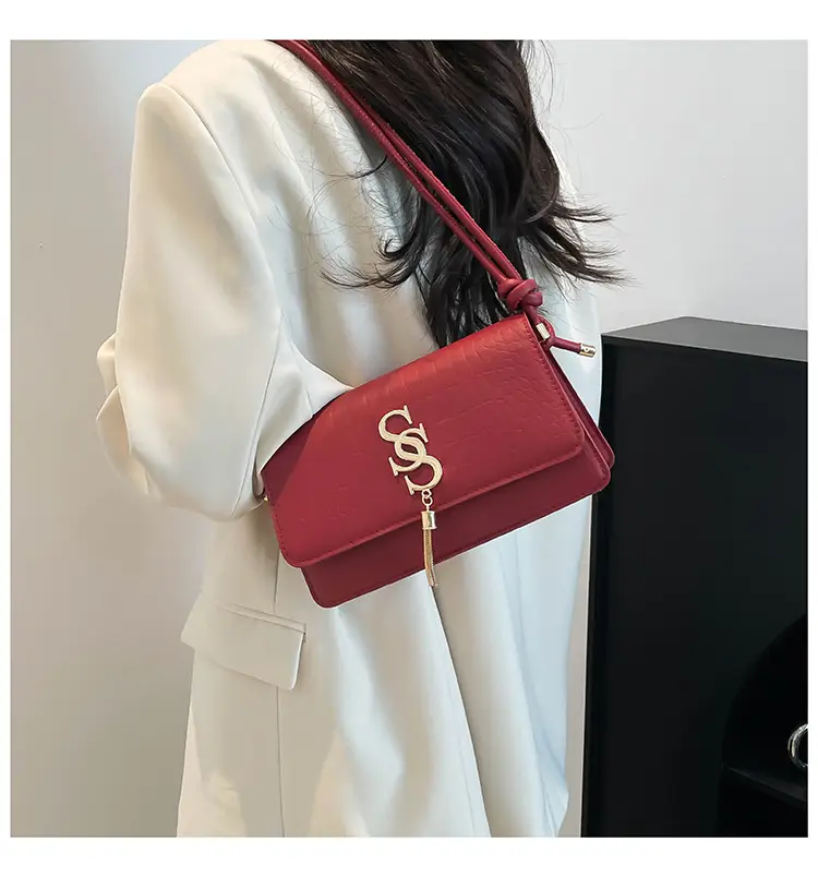 New Fashion Trendy Shoulder Bag Women 2025 — feature 16
