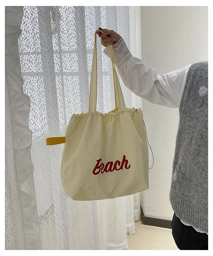 2025 New Korean-style Printed Nylon Shoulder Bag for Women — feature 12