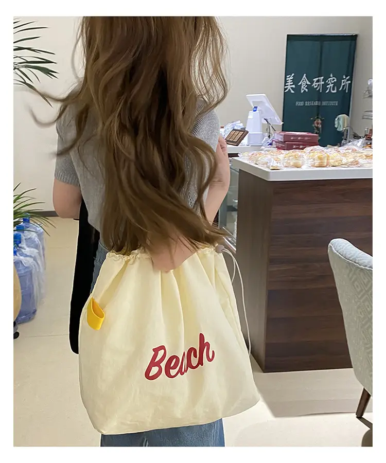 2025 New Korean-style Printed Nylon Shoulder Bag for Women — feature 19