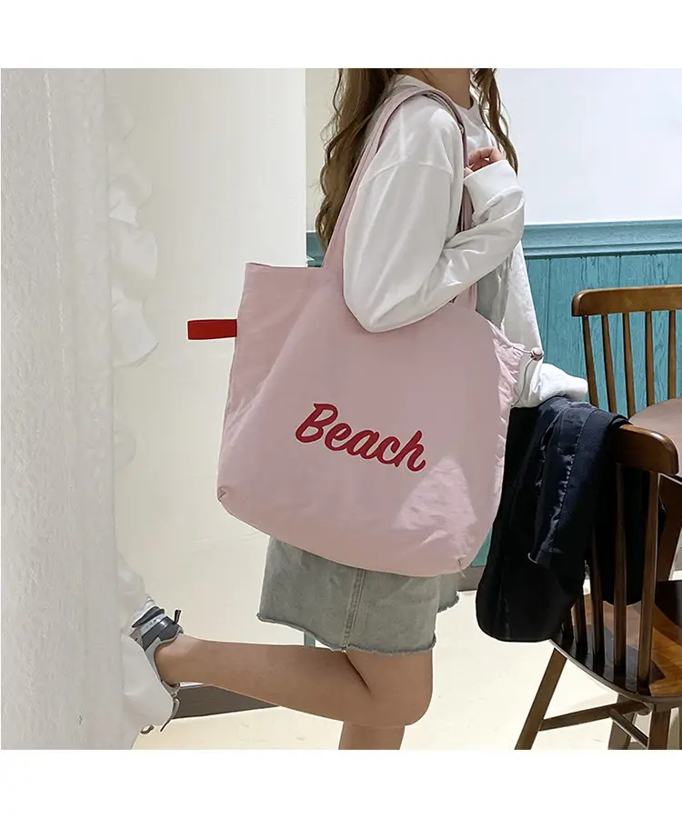 2025 New Korean-style Printed Nylon Shoulder Bag for Women — feature 23