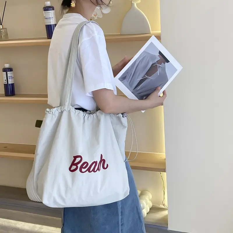 2025 New Korean-style Printed Nylon Shoulder Bag for Women