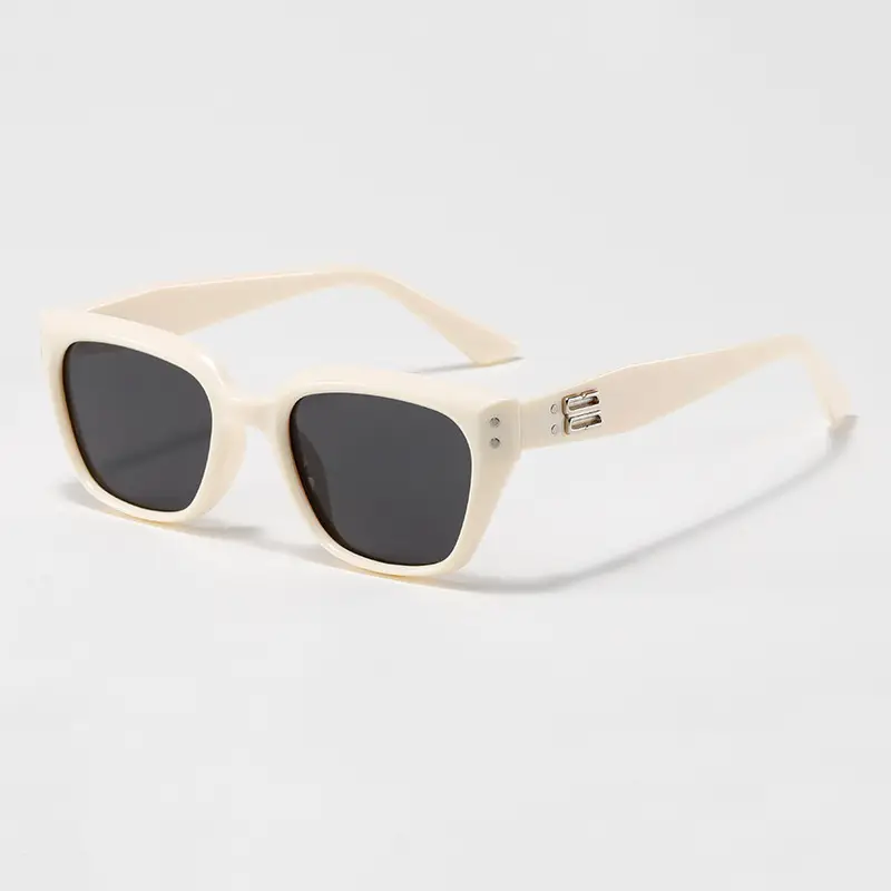 Women's Polarized Cat-Eye Sunglasses Anti-Ultraviolet Transparent