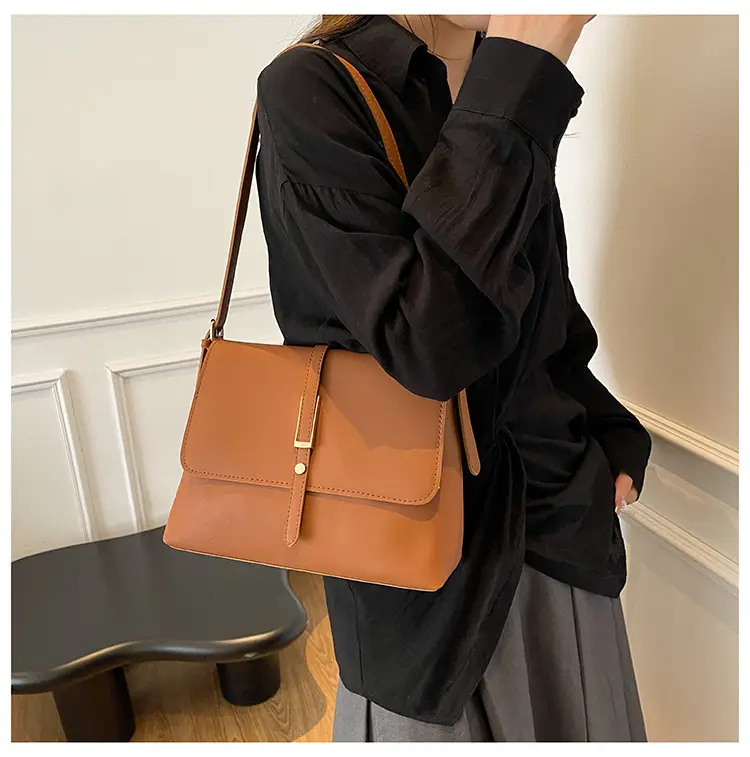 Retro Brown Leather Shoulder Bag for Women — feature 18