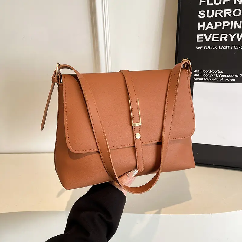 Retro Brown Leather Shoulder Bag for Women - Image 4