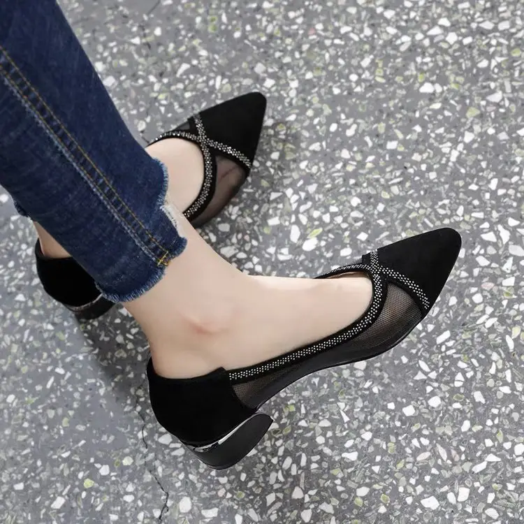 Breathable Mesh Sandals Women's 2025 New Summer Pointed Shallow Mouth Single-layer Shoes Thick Heel Flat All-match Comfortable Leather Shoes — feature 1