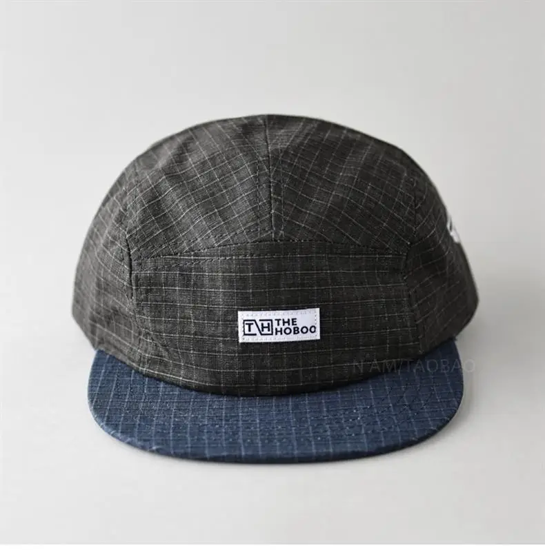 Men Vintage Check Flat Brim Cap with Duck Logo — feature 2