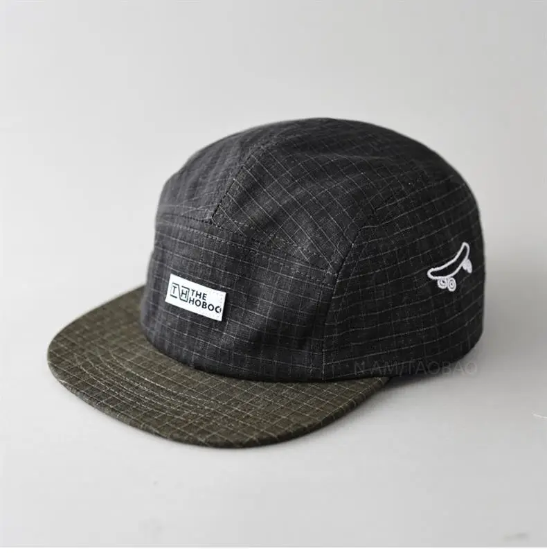 Men Vintage Check Flat Brim Cap with Duck Logo — feature 3