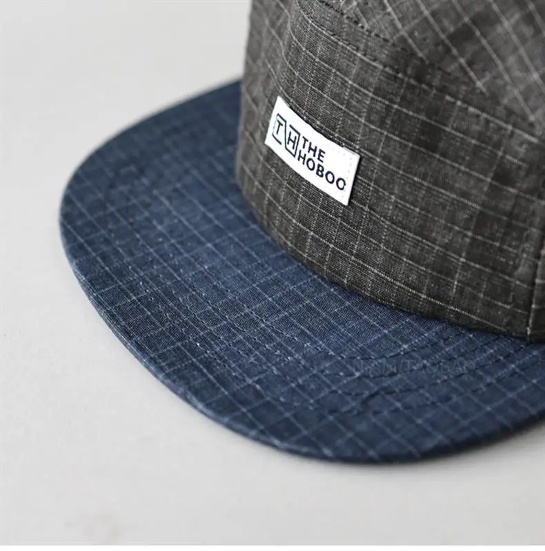 Men Vintage Check Flat Brim Cap with Duck Logo — feature 8