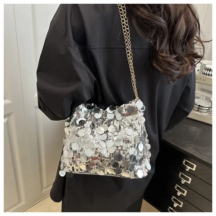 Trendy Gold Sequin Chain Shoulder Bag for Women — feature 17