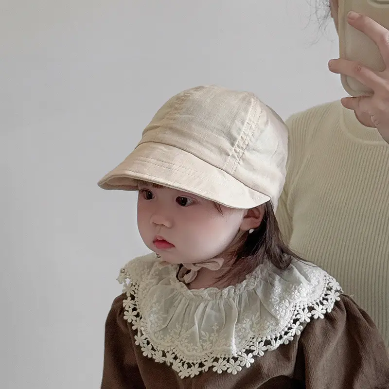 Baby's Korean-style Big-Brimmed Hat with Lace — feature 5