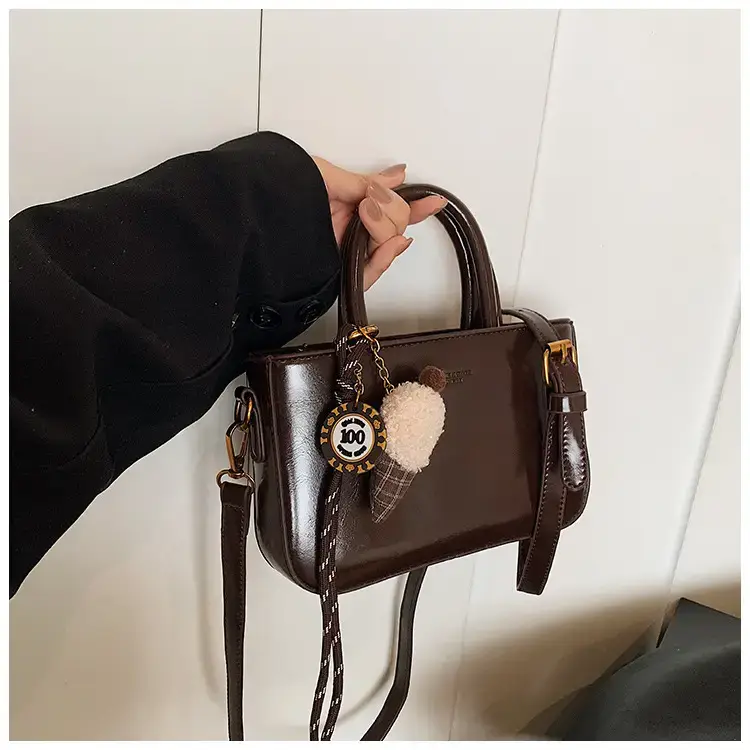 Korean Style Brown Leather Shoulder Bag 2025 — feature 21