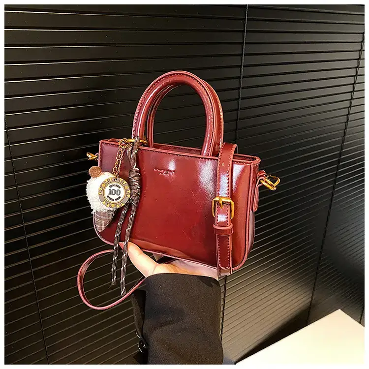 Korean Style Brown Leather Shoulder Bag 2025 — feature 25