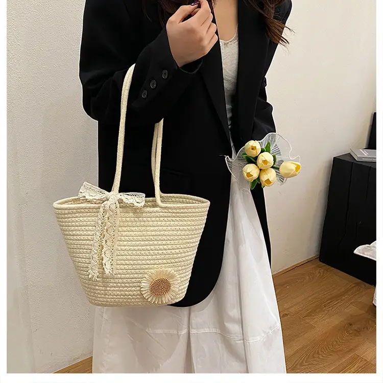 Women Straw Tote Bag Large Capacity Spring Summer 2025 — feature 12