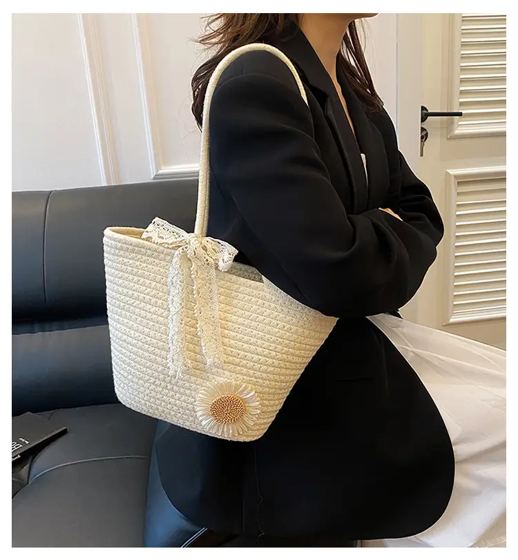 Women Straw Tote Bag Large Capacity Spring Summer 2025 — feature 3