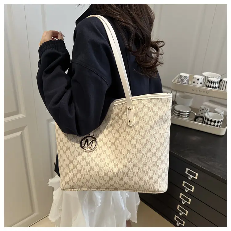 Women's Checkered Checked Shoulder Bag Large Capacity — feature 9