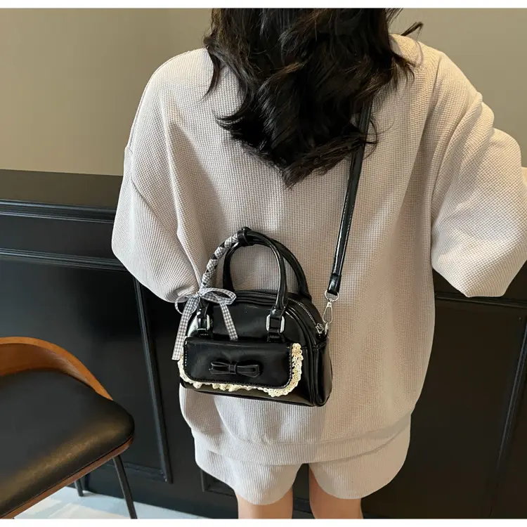 Korean Style Shoulder Crossbody Bowling Bag 2025 — feature 33