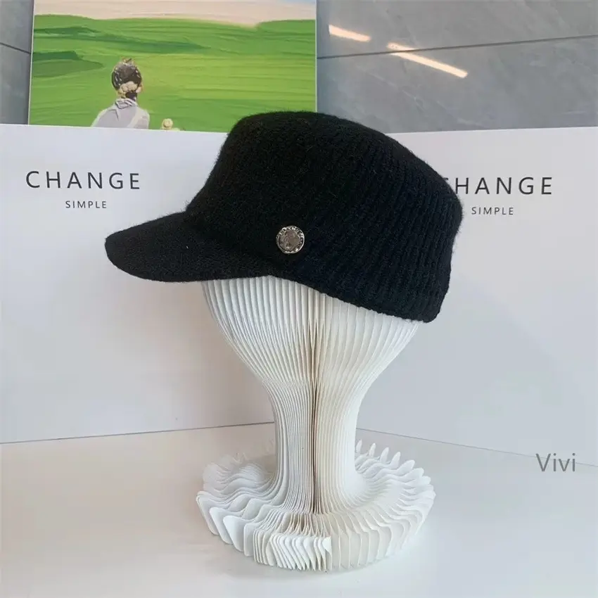 Black Vintage Knitted Wool Equestrian Hat for Women - Image 4