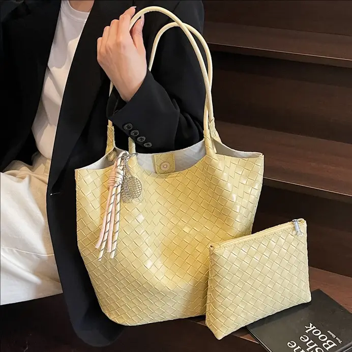 Women's Yellow Woven Hand Bag with Zipper Compartment - Image 7